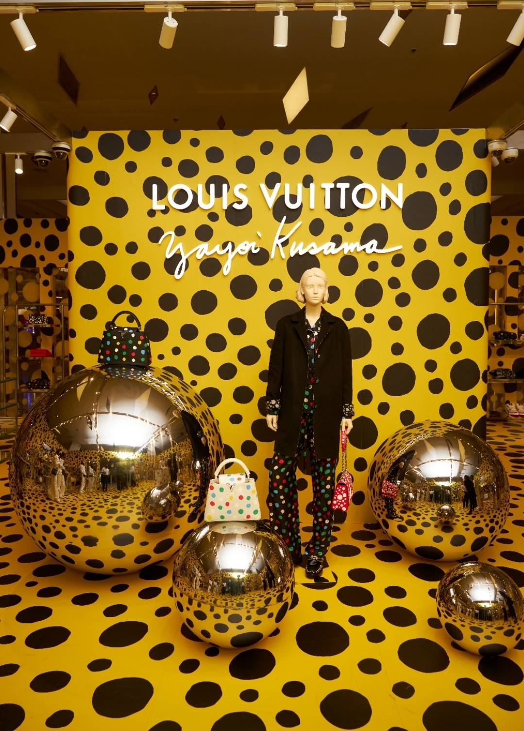 Louis Vuitton x Yayoi Kusama