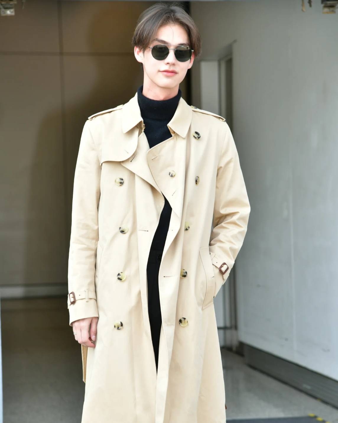 Burberry x Bright Vachirawit