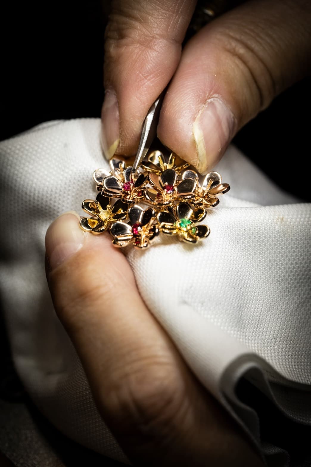 making-of-ring-collection-frivole-van-cleef-arpels
