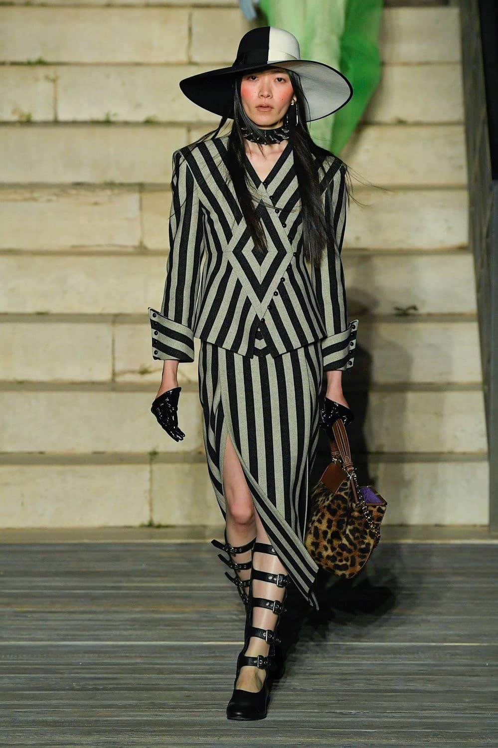 Gucci Cosmogonie, Gucci, Gucci Cruise, Gucci Cruise 2023, Gucci Cruise 2022, Gucci ใหม่ ดาวิกา, ใหม่ ดาวิกา, ใหม่ ดาวิกา gucci