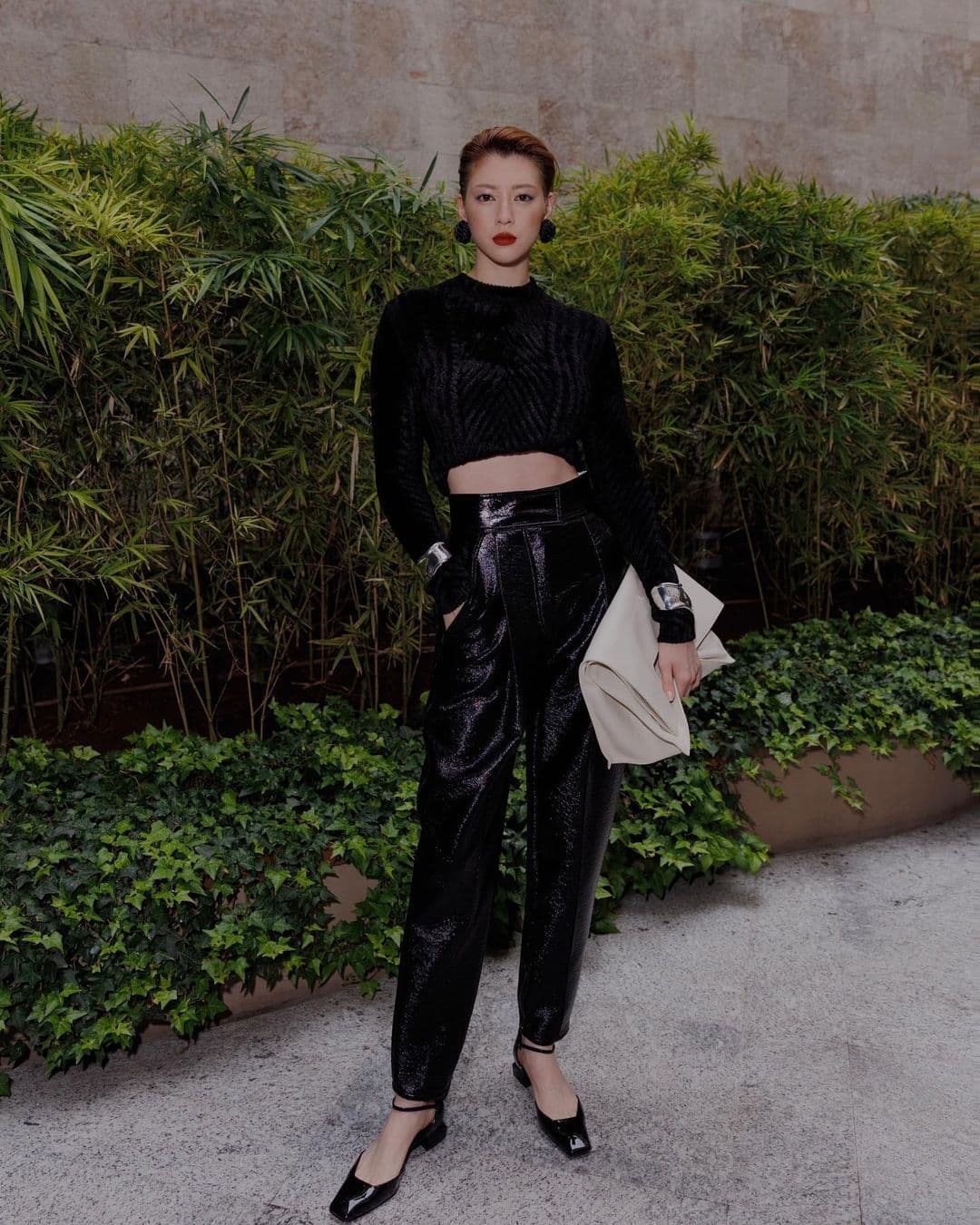 Ayaka Miyoshi, Ayaka Miyoshi ประวัติ, Ayaka Miyoshi ผลงาน, Ayaka Miyoshi ซีรี่ส์, Ayaka Miyoshi หนัง, Ayaka Miyoshi ภาพยนตร์, Ayaka Miyoshi Alice in Borderland, Alice in Borderland cast, Alice in Borderland นักแสดง, Alice in Borderland ผู้หญิง, Alice in Borderland นางเอก, Alice in Borderland ผู้หญิงผมสั้น