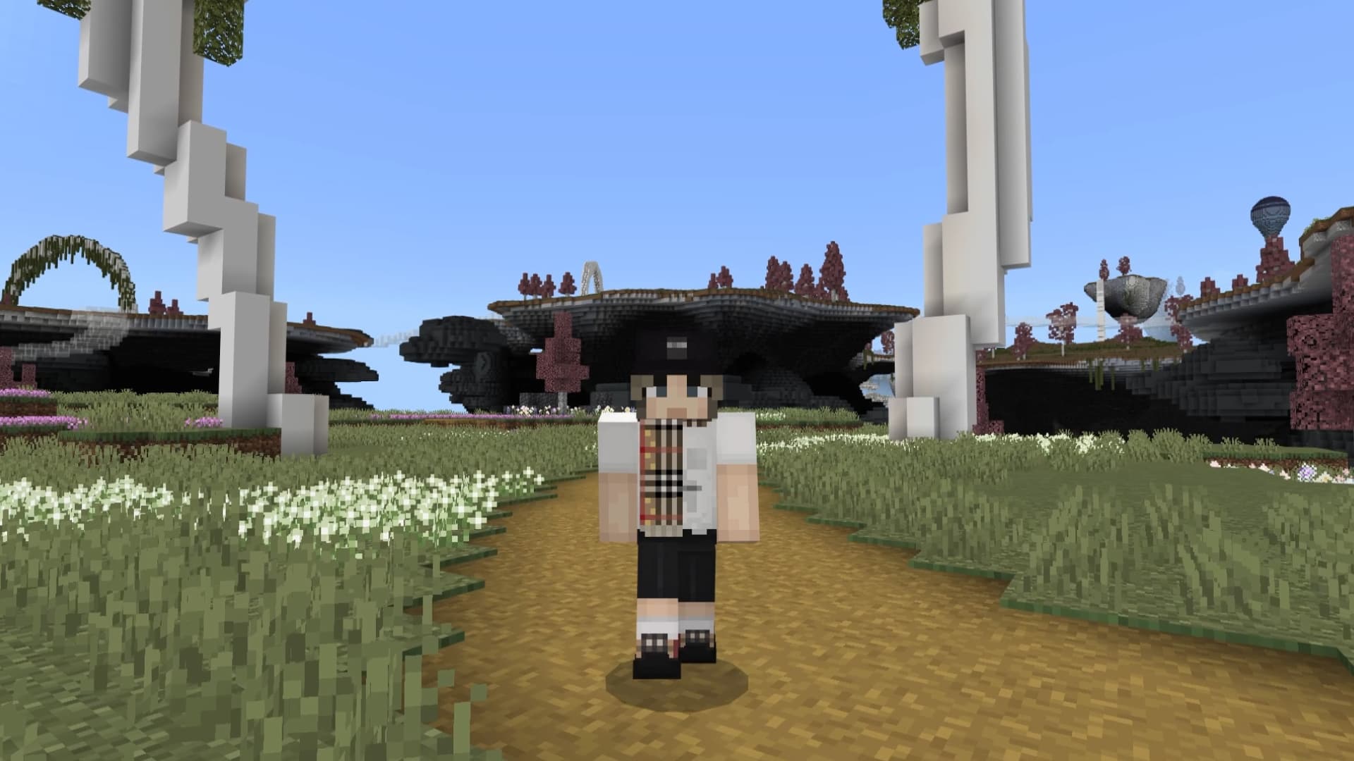 Burberry, Burberry x Minecraft, Burberry ราคา, Burberry ในไทย, Burberry กระเป๋า, minecraft