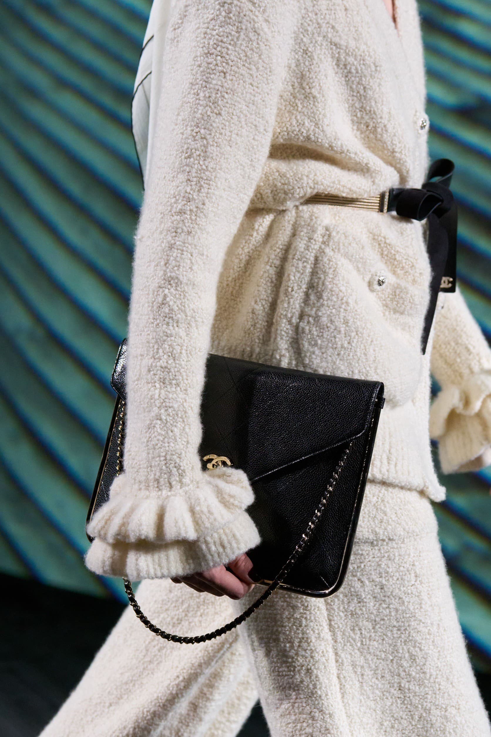 Chanel, Chanel Bags, Chanel กระเป๋า, Chanel Classic ราคา, Chanel Classic, Chanel Fall Winter, Chanel Fall Winter 2024