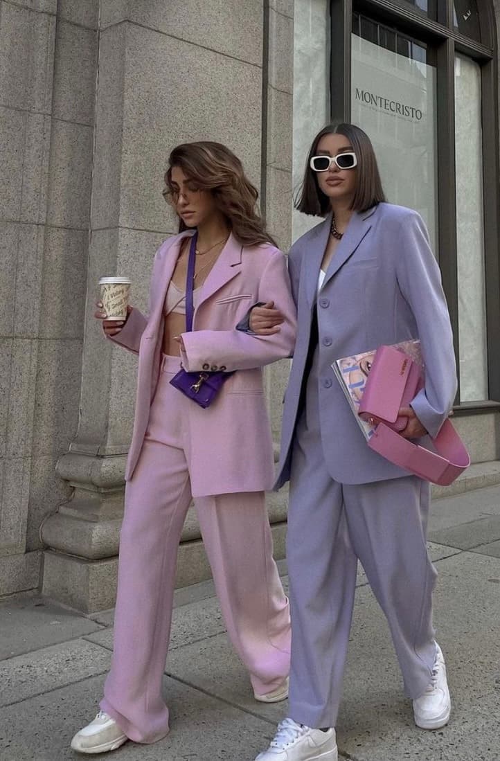 สูทผู้หญิง, เบลเซอร์ผู้หญิง