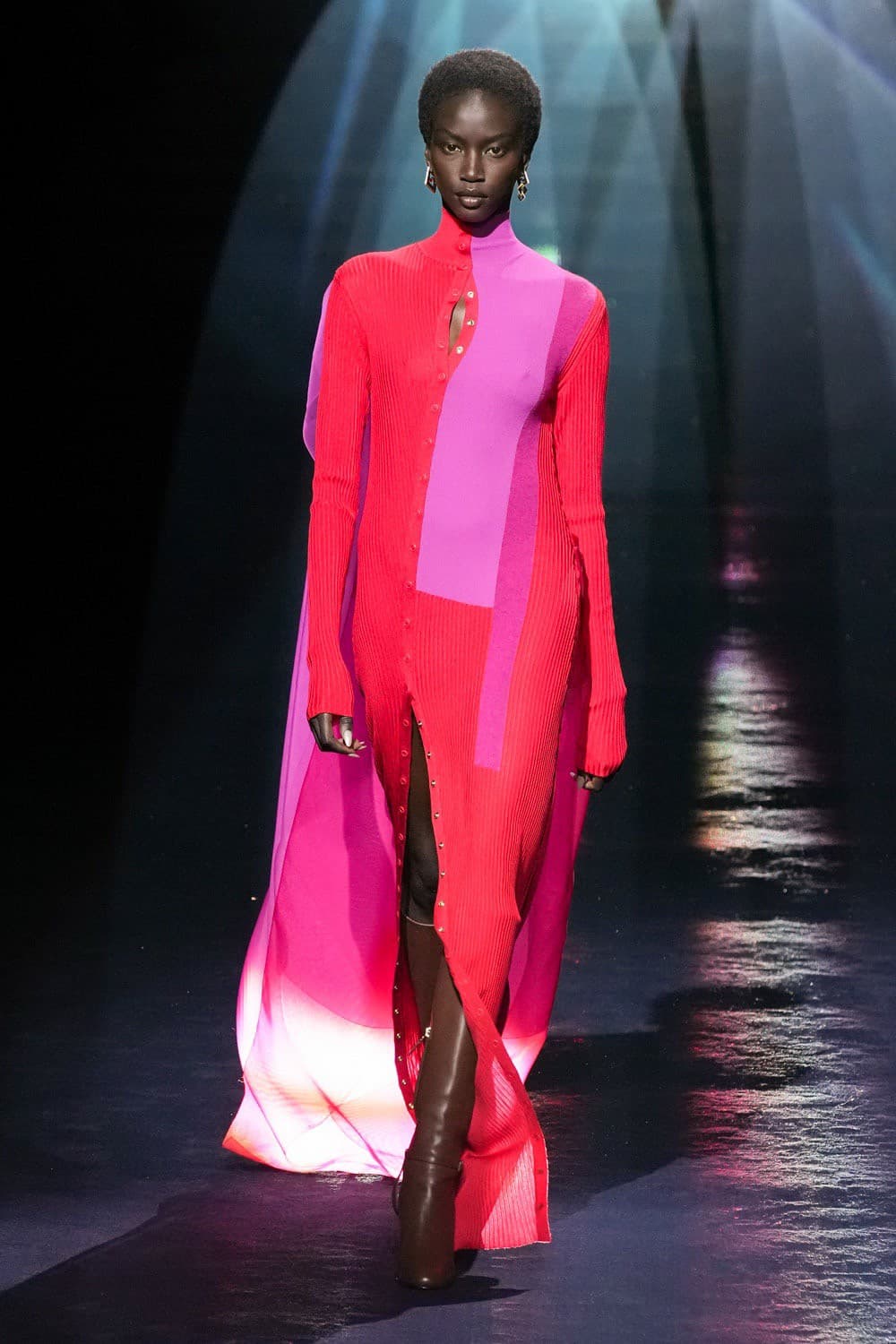 Fendi, เบลล่า ราณี, เบลล่า ราณี แคมเปญ, เบลล่า แคมเปญ, เบลล่า ราณี ig, เบลล่า fendi, fendi ambassador