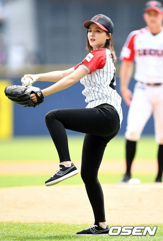 K-Pop, K-Pop Baseball, Nancy, Nancy Momoland