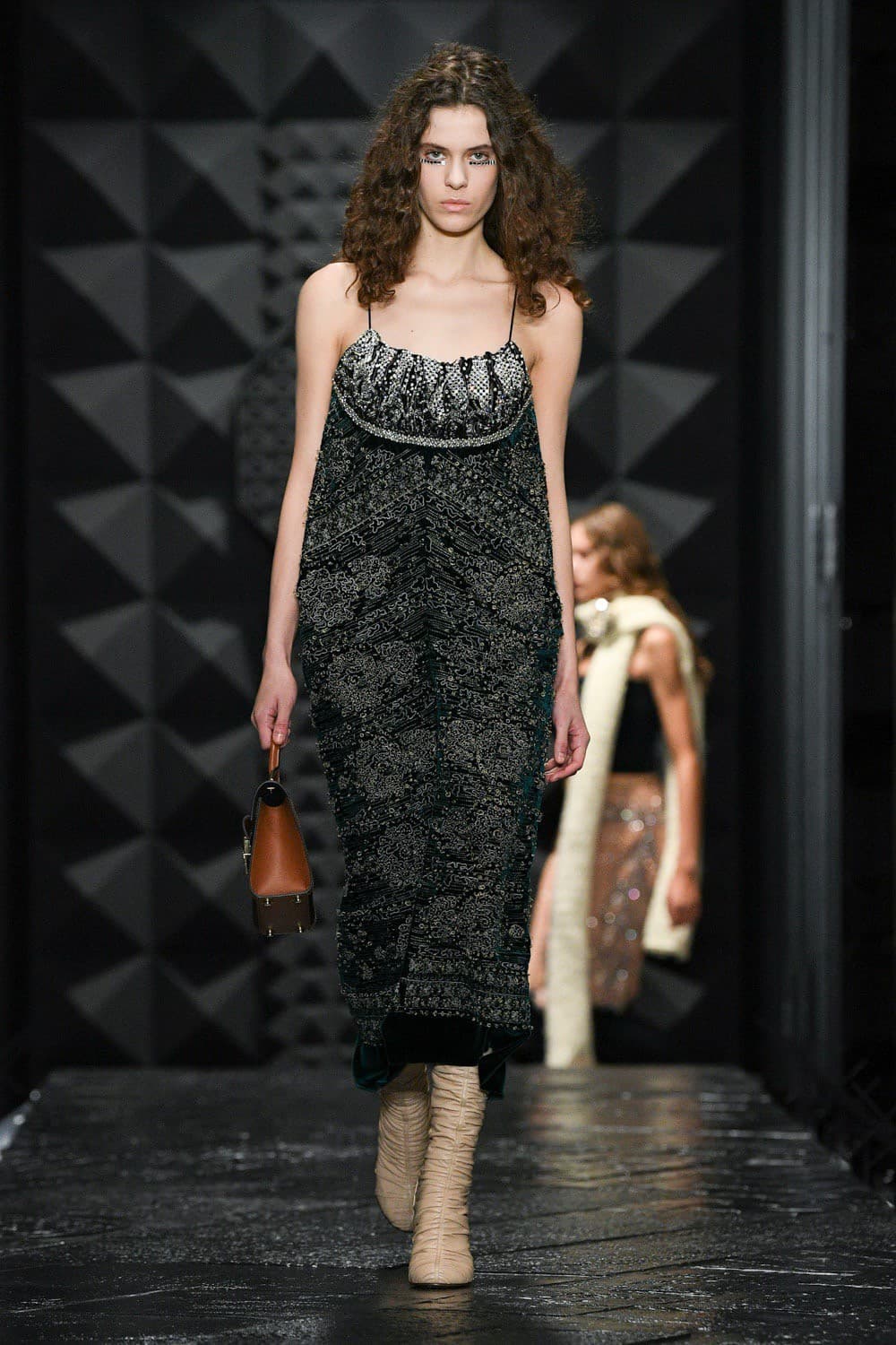 Louis Vuitton, Louis Vuitton FW23, Louis Vuitton Fall Winter, Louis Vuitton Bag, Louis Vuitton Runway, Louis Vuitton Show, LVFW23, #LVFW23