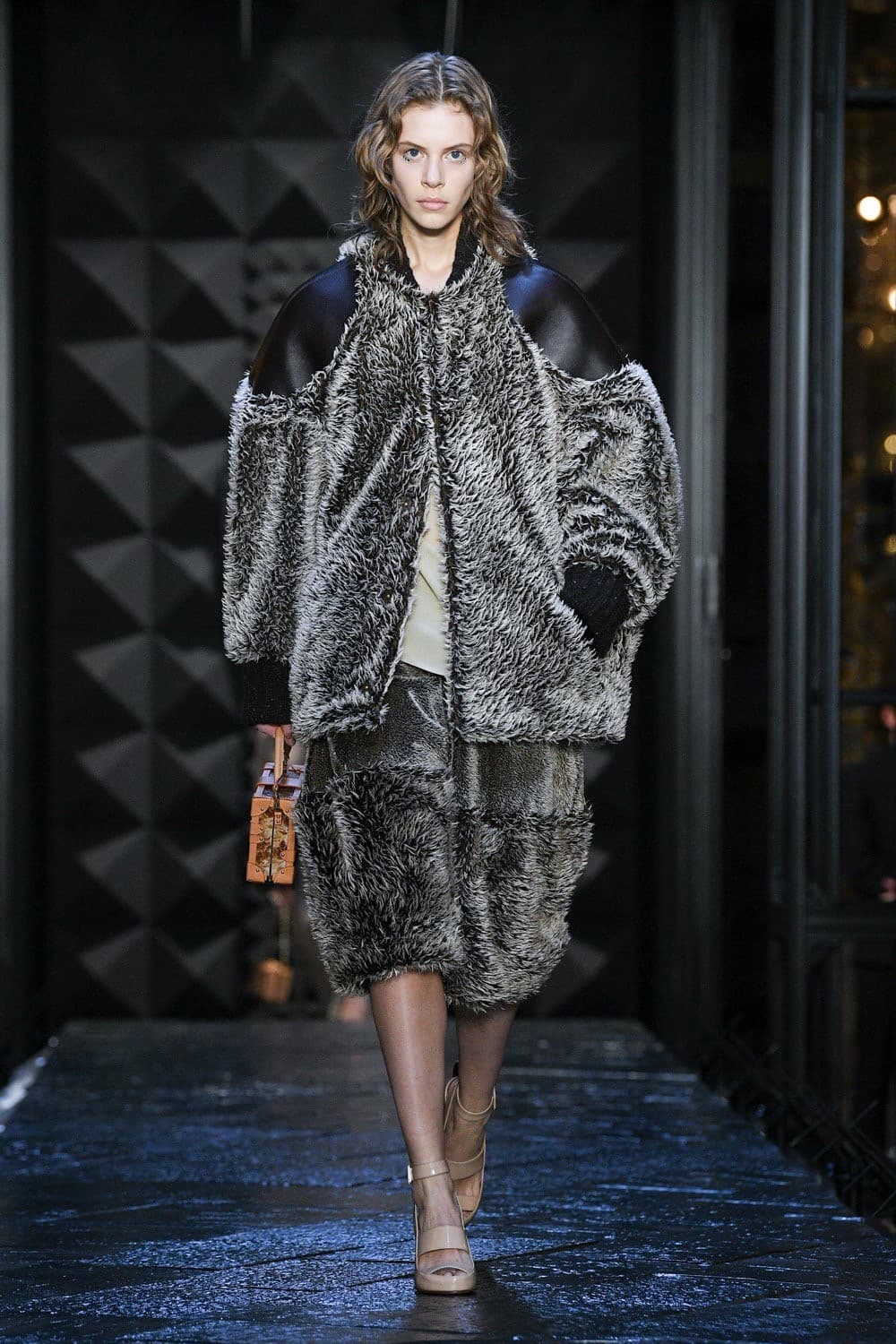 Louis Vuitton, Louis Vuitton FW23, Louis Vuitton Fall Winter, Louis Vuitton Bag, Louis Vuitton Runway, Louis Vuitton Show, LVFW23, #LVFW23