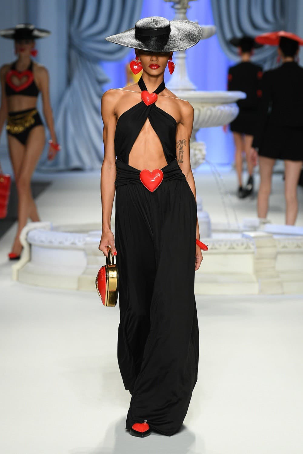 Moschino, Moschino SS23, Moschino Spring Summer, Moschino Jeremy Scott, Jeremy Scott