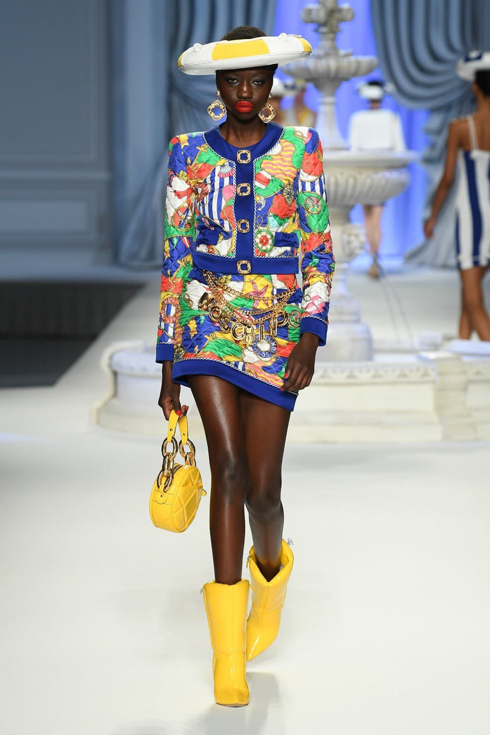 Moschino, Moschino SS23, Moschino Spring Summer, Moschino Jeremy Scott, Jeremy Scott