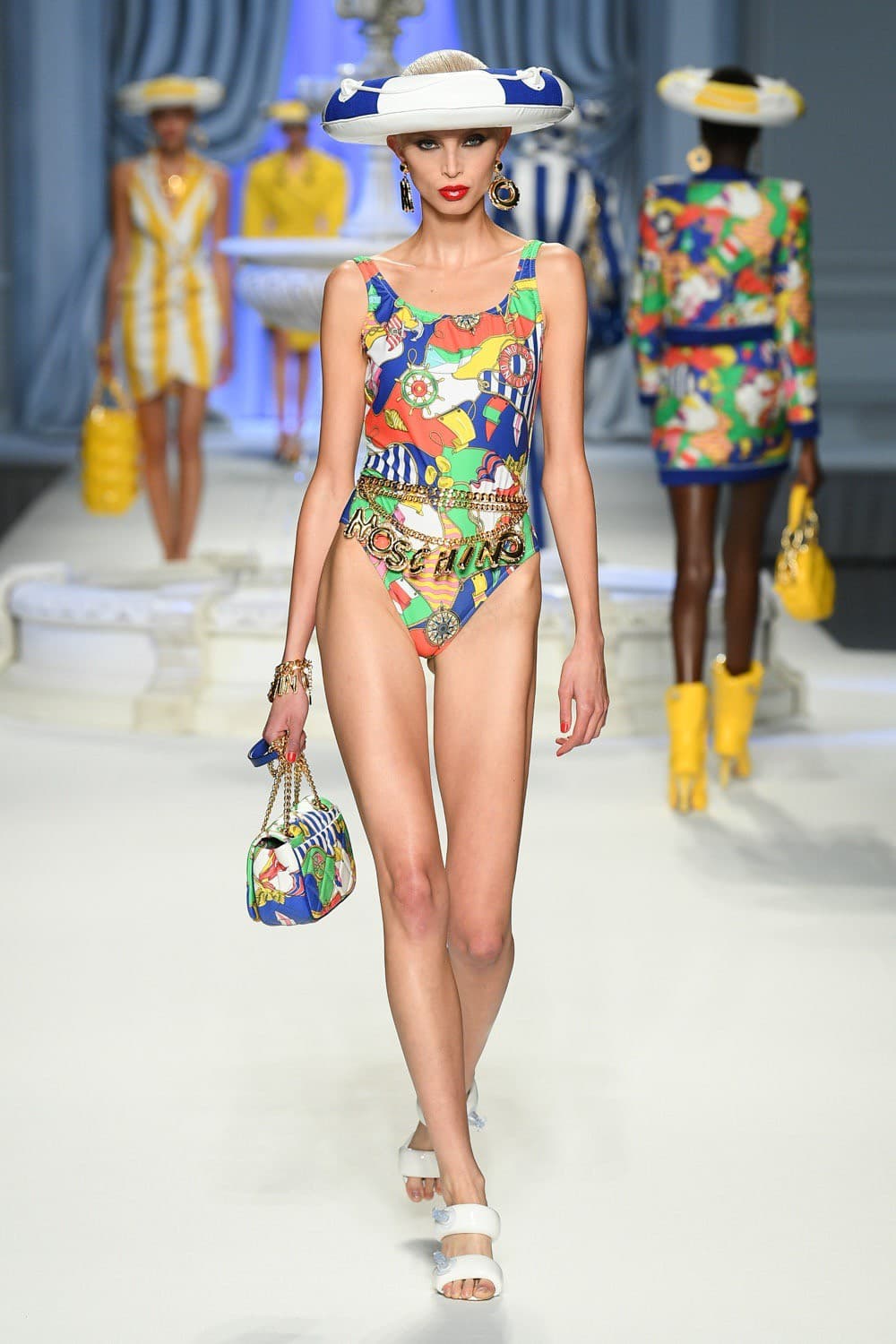 Moschino, Moschino SS23, Moschino Spring Summer, Moschino Jeremy Scott, Jeremy Scott