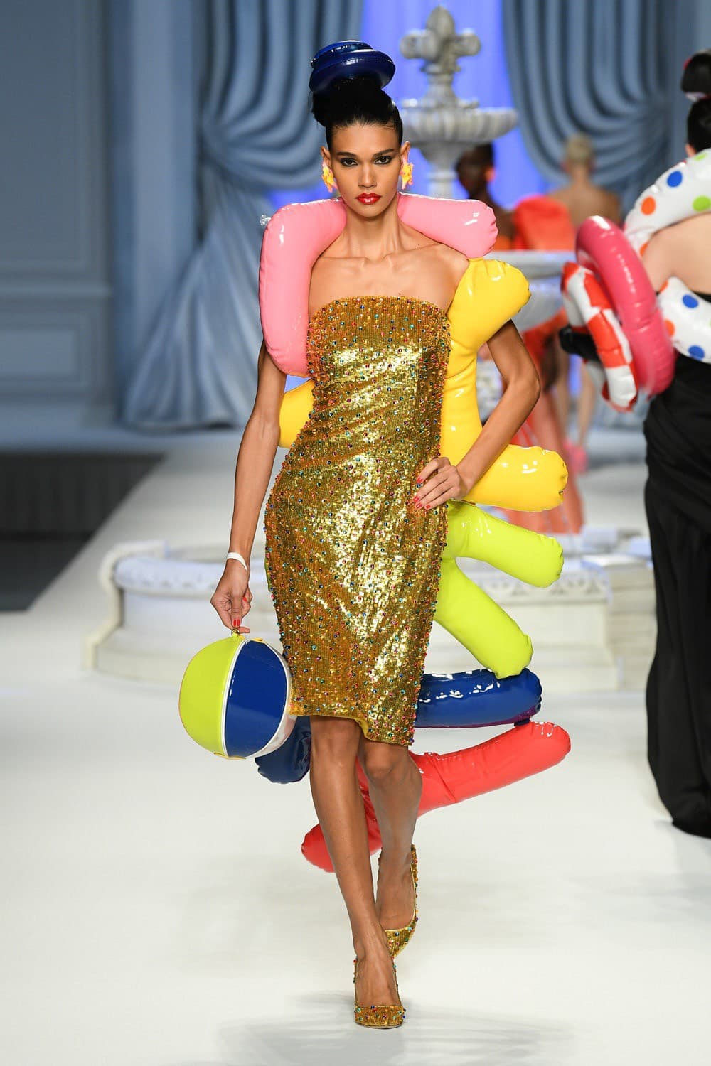 Moschino, Moschino SS23, Moschino Spring Summer, Moschino Jeremy Scott, Jeremy Scott