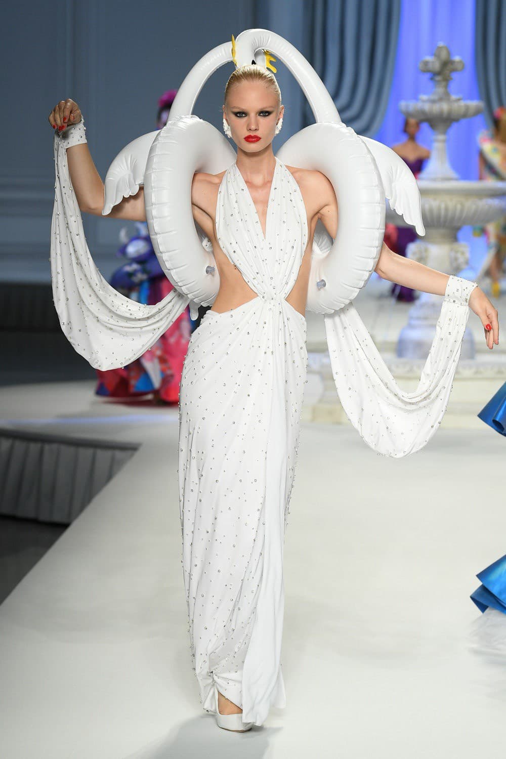 Moschino, Moschino SS23, Moschino Spring Summer, Moschino Jeremy Scott, Jeremy Scott