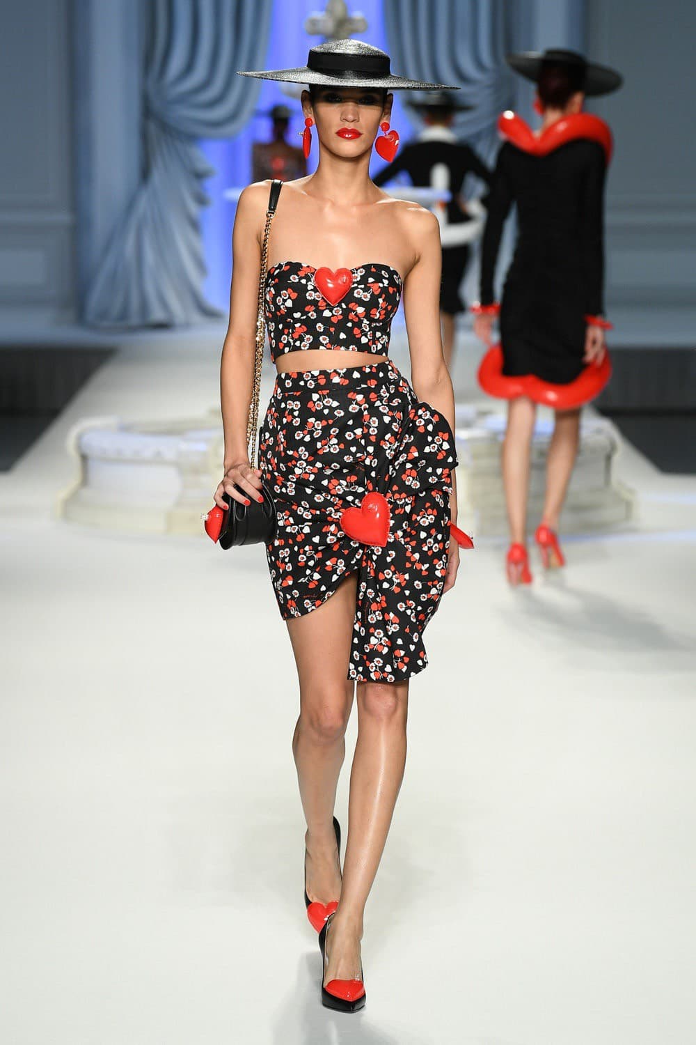 Moschino, Moschino SS23, Moschino Spring Summer, Moschino Jeremy Scott, Jeremy Scott