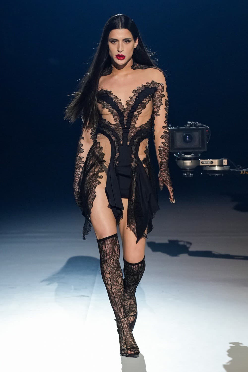 Mugler, Thierry Mugler, Mugler FW23, Mugler Paris, Mugler อ่าน, Mugler ซื้อ, Mugler ราคา