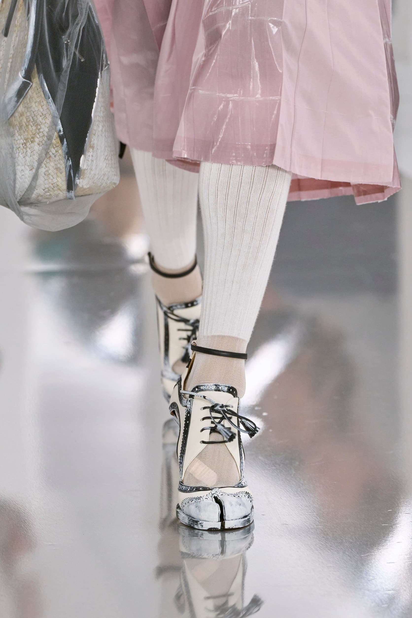 Maison Margiela Tabi, Maison Margiela, Tabi Shoes, Tabi Boots, Tabi ราคา, Tabi มือสอง