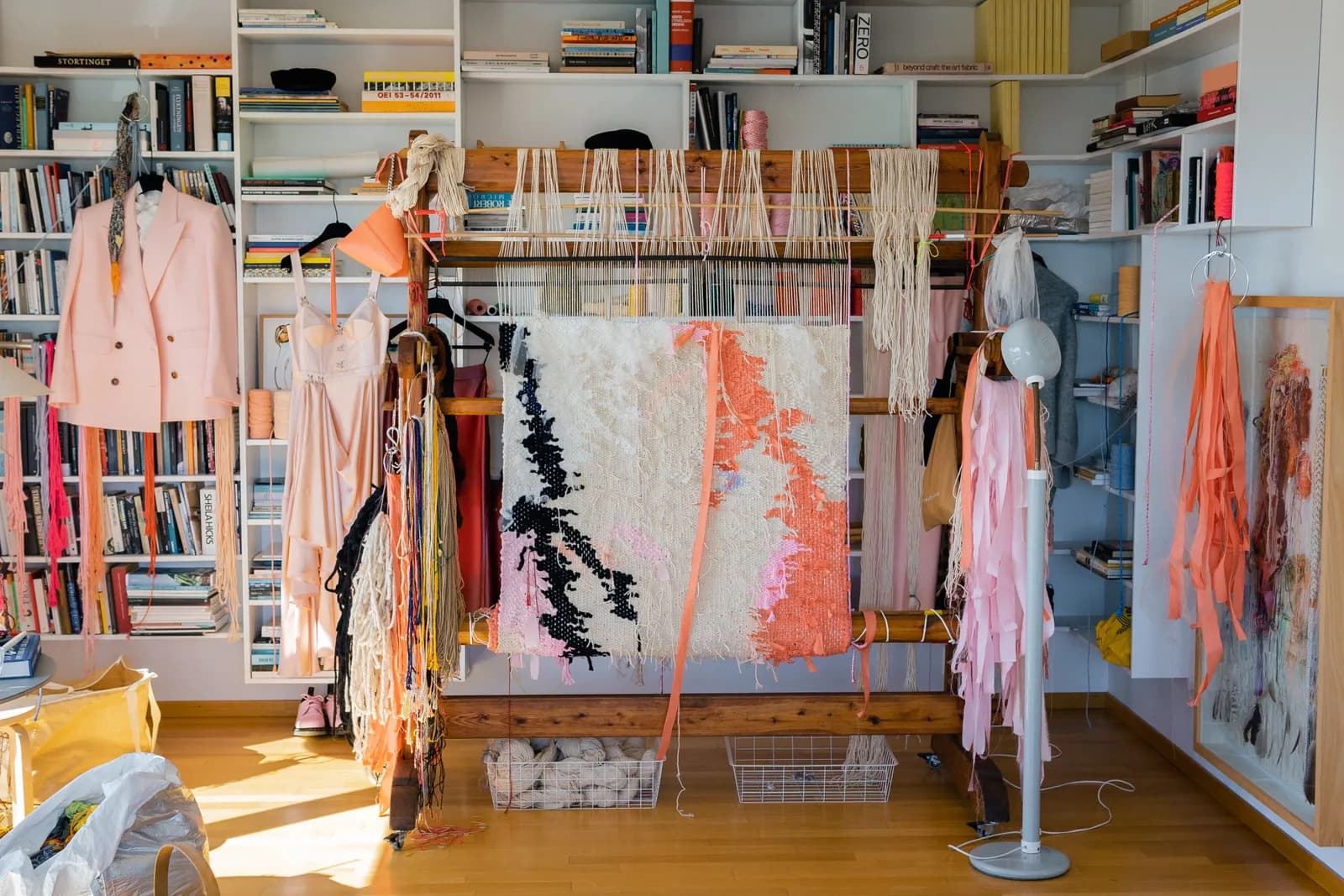 Alexander Mcqueen , Sarah Burton , Process , Designer , Collaboration , แม็กควีน , ซ่าร่าห์ เบอร์ตัน