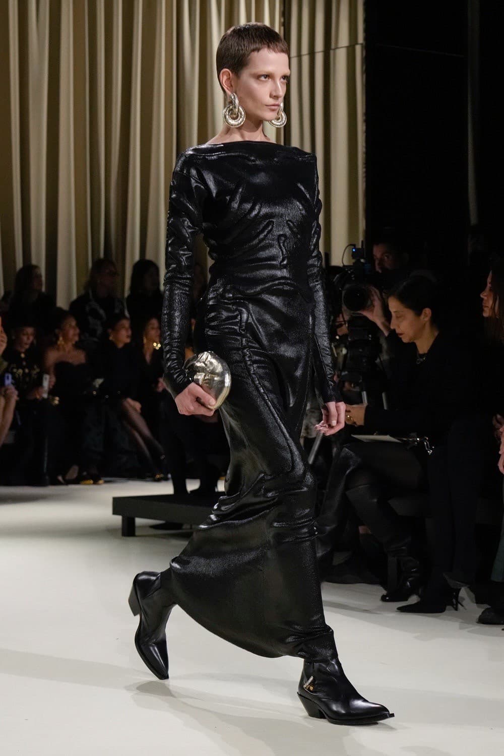 Schiaparelli, Schiaparelli FW24, Schiaparelli Ready to wear, Schiaparelli Fall Winter 2024, Schiaparelli Fall Winter, Schiaparelli Daniel Roseberry, Daniel Roseberry