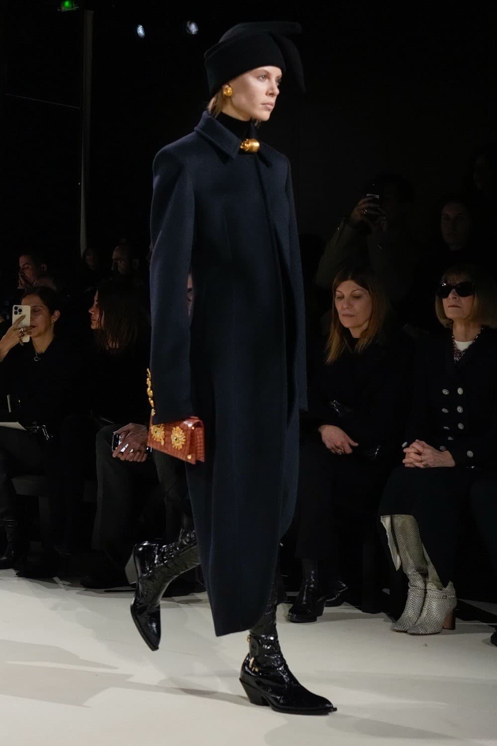 Schiaparelli, Schiaparelli FW24, Schiaparelli Ready to wear, Schiaparelli Fall Winter 2024, Schiaparelli Fall Winter, Schiaparelli Daniel Roseberry, Daniel Roseberry