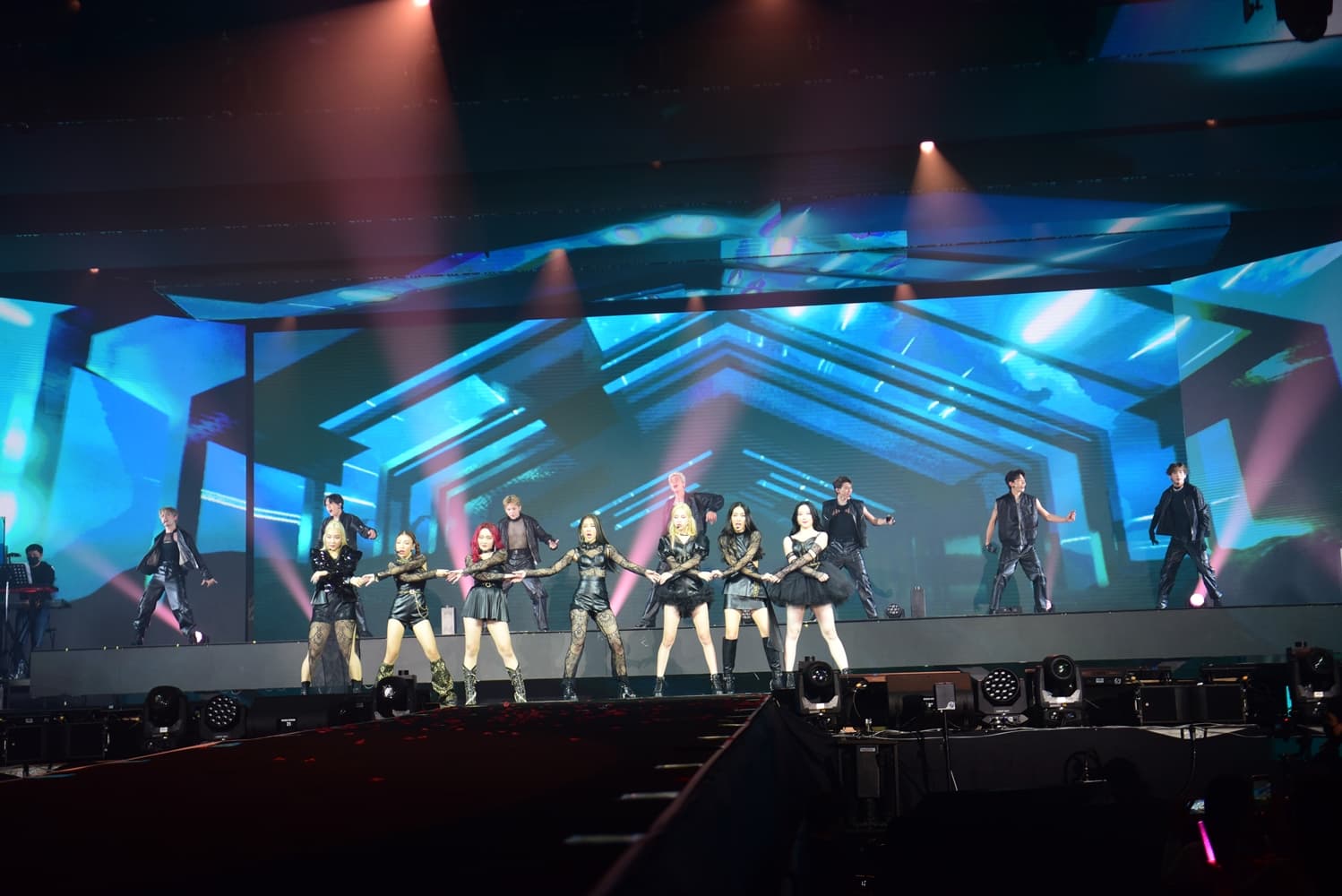 4EVE, 4EVE, 4EVE เพลง, 4EVE สมาชิก, 4EVE วง, 4EVE วัดป่ะหล่ะ, 4EVE ผลงาน, 4EVE ประวัติ