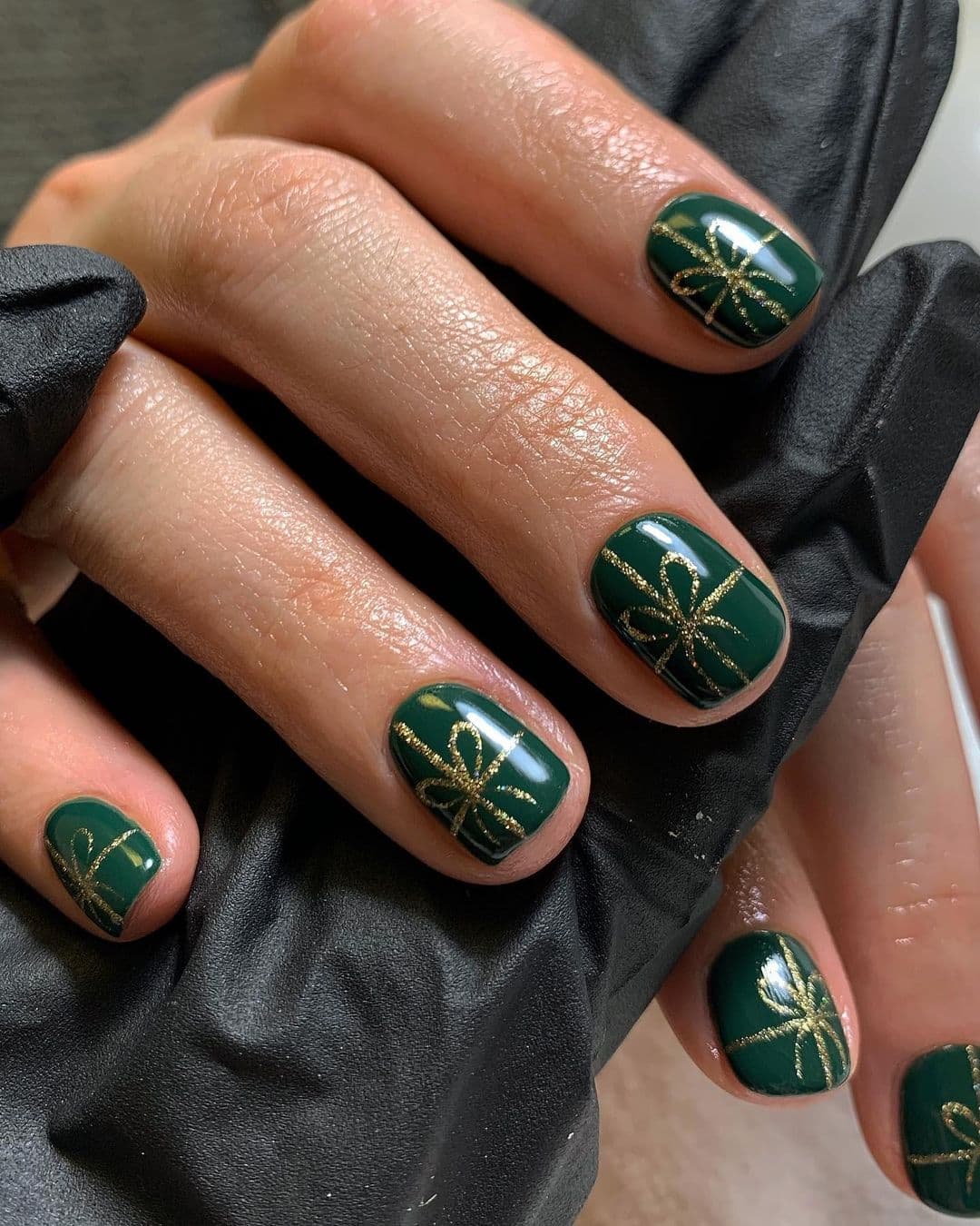 เล็บเจลสีเขียว