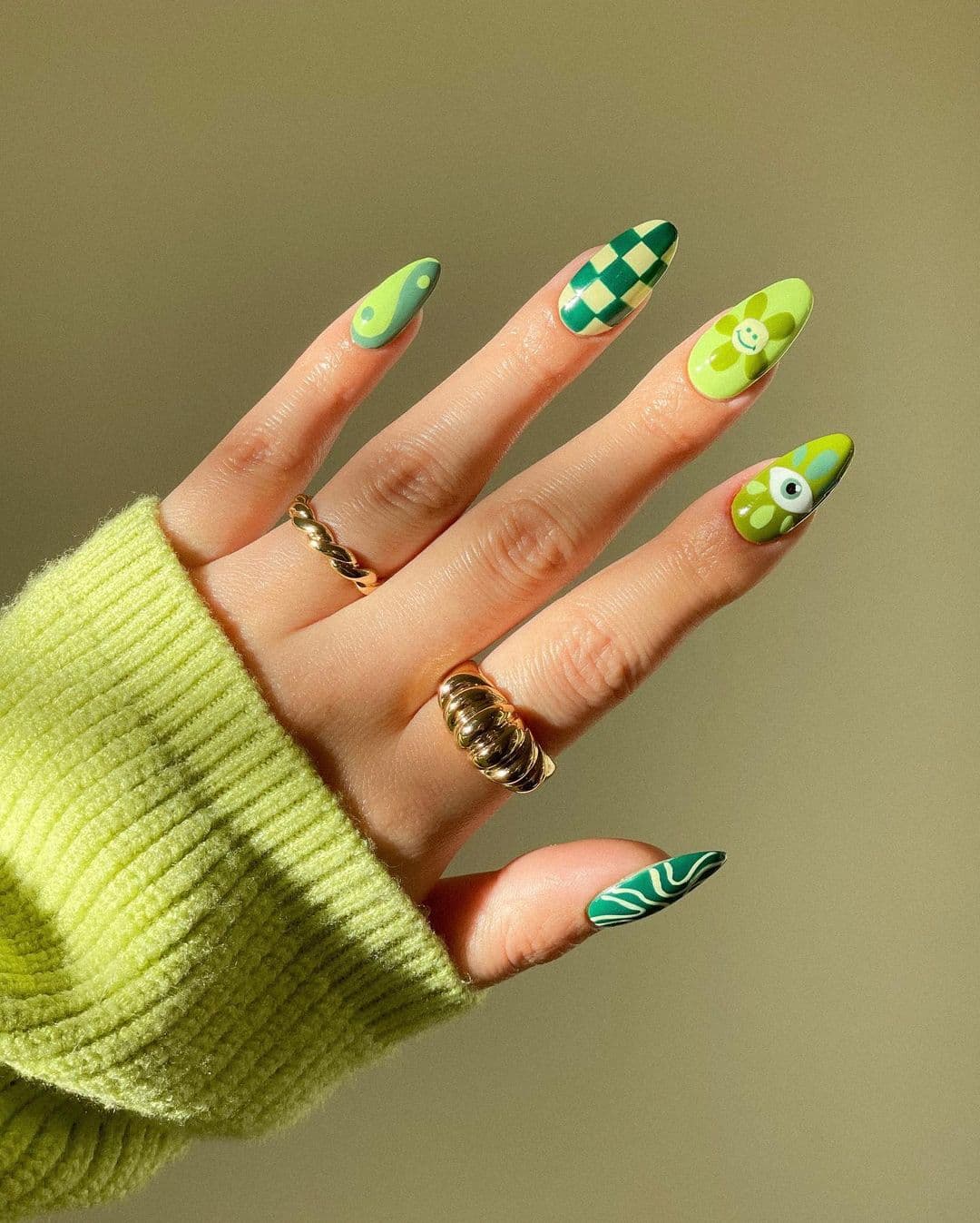 เล็บเจลสีเขียว