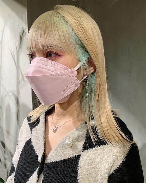 ผมสีบลอนด์