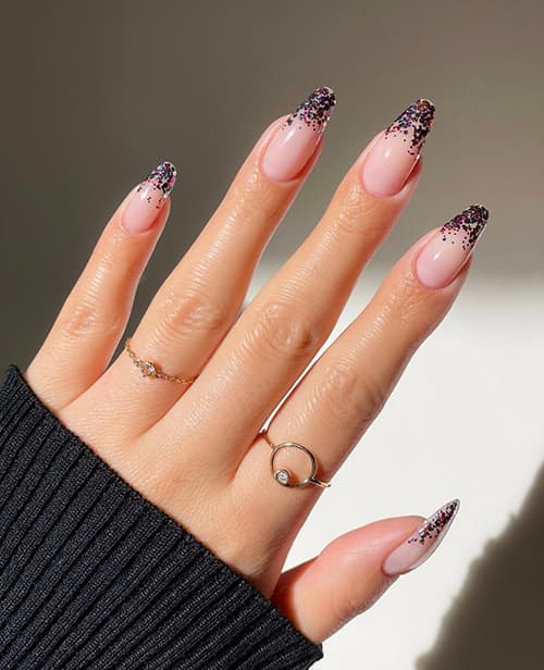 เล็บลายมินิมอล เล็บทรงอัลมอนด์