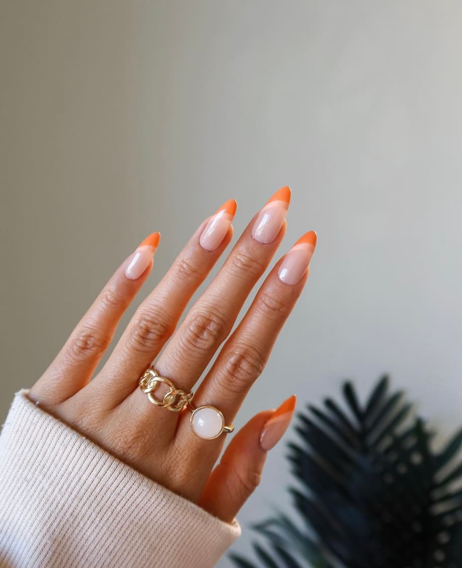 เล็บสีส้ม