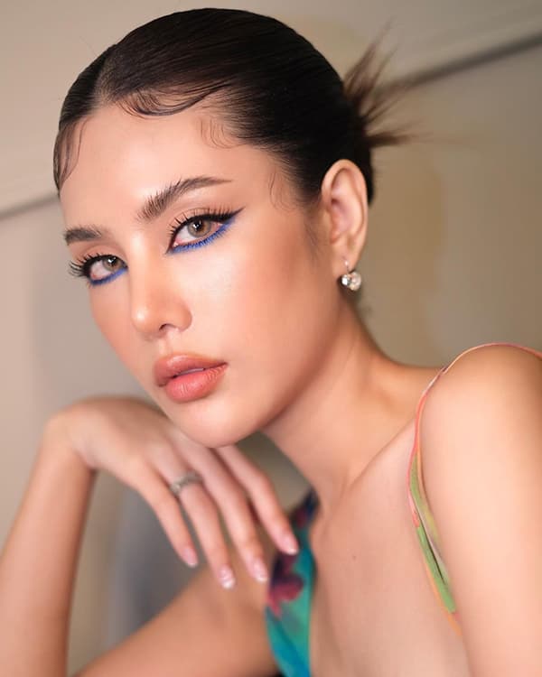 แต่งหน้าย้อนยุค