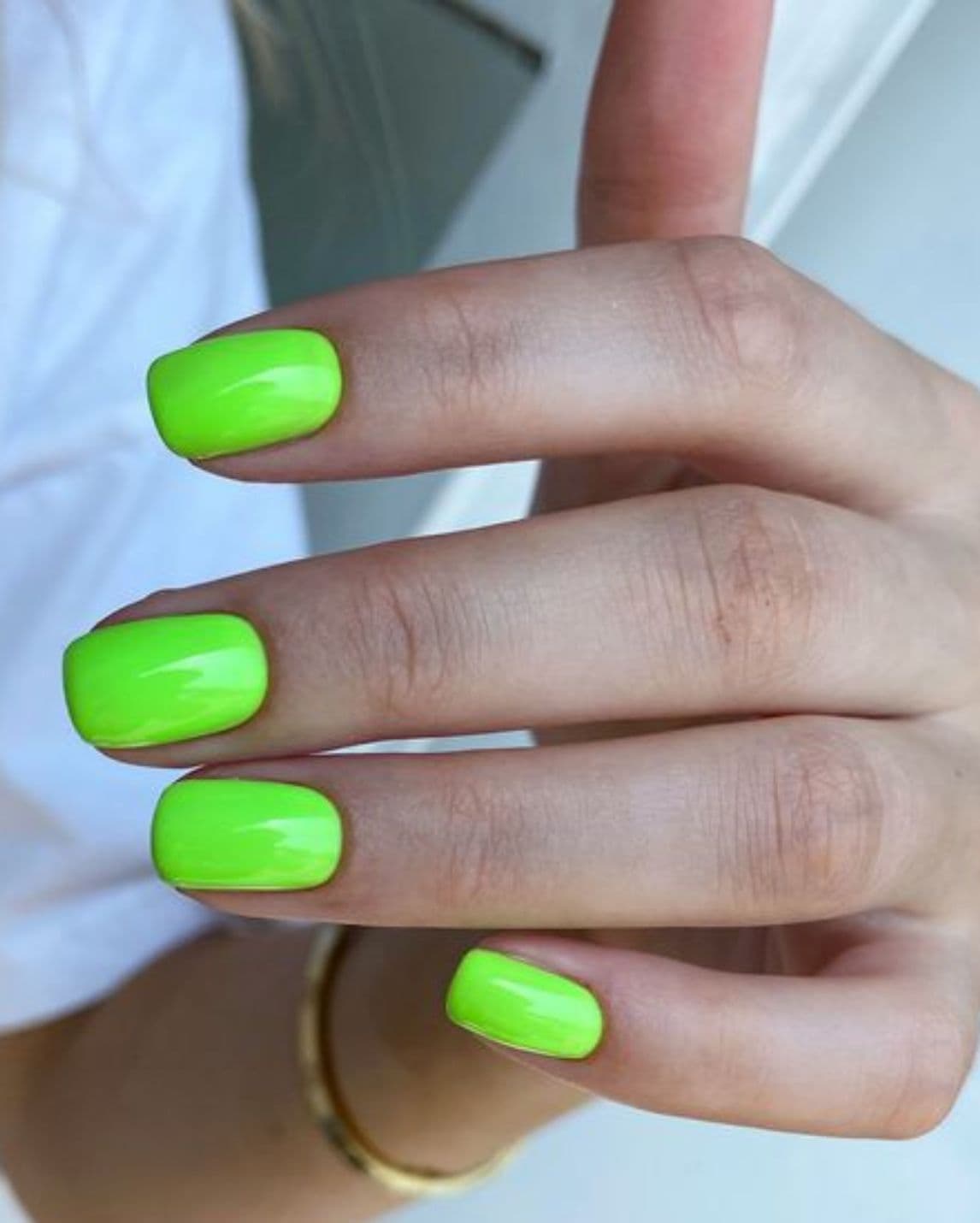 เล็บสีเขียวมะนาว