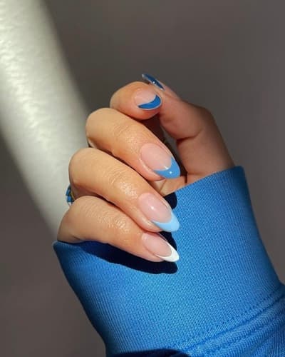 เล็บสีฟ้า