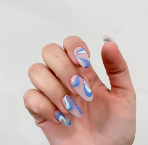 เล็บสีฟ้า