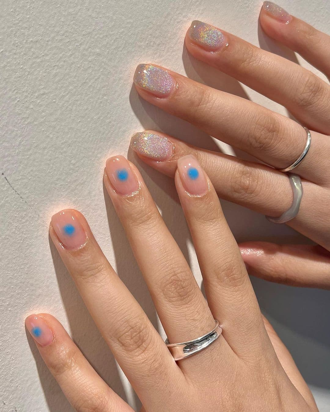 เล็บ สีลูกแก้ว