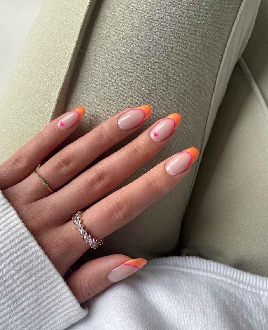 เล็บสีส้ม