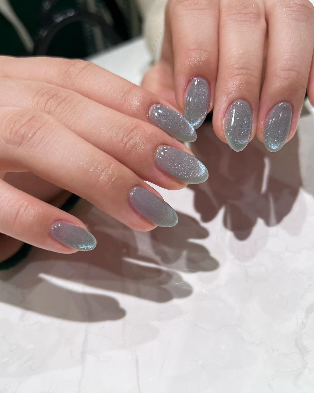 เล็บ สีลูกแก้ว