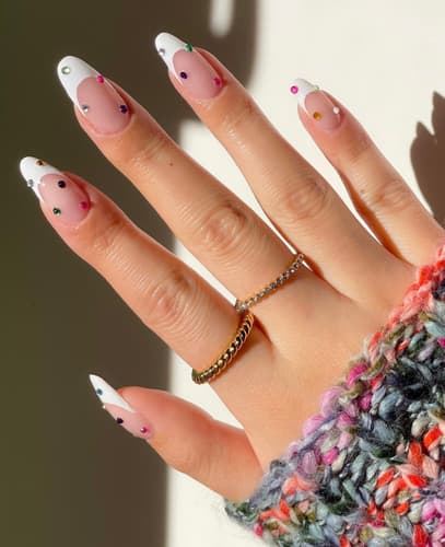 เล็บทรงอัลมอนด์