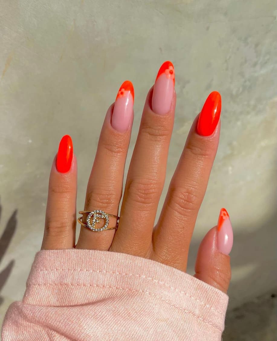 เล็บสีส้ม