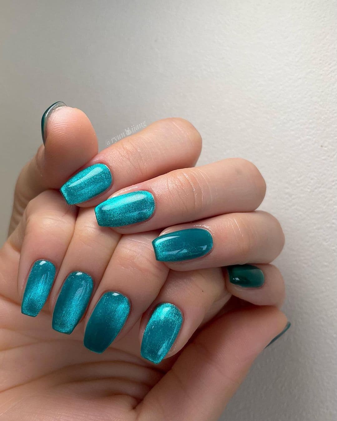 เล็บ สีลูกแก้ว