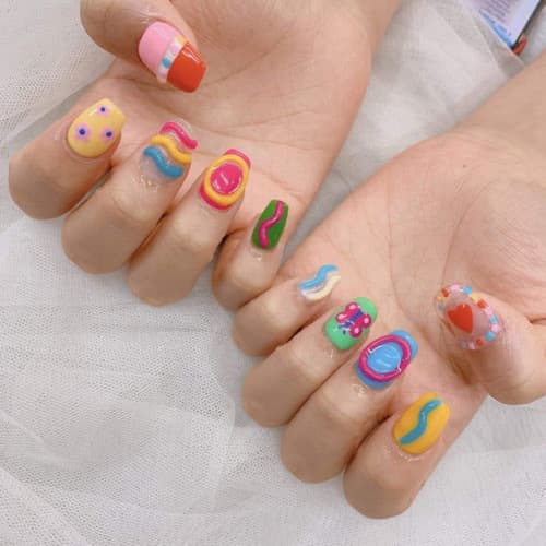 เล็บเจลปั้นนูน