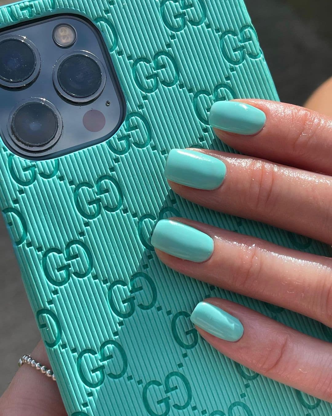 เล็บเจลสีเขียว