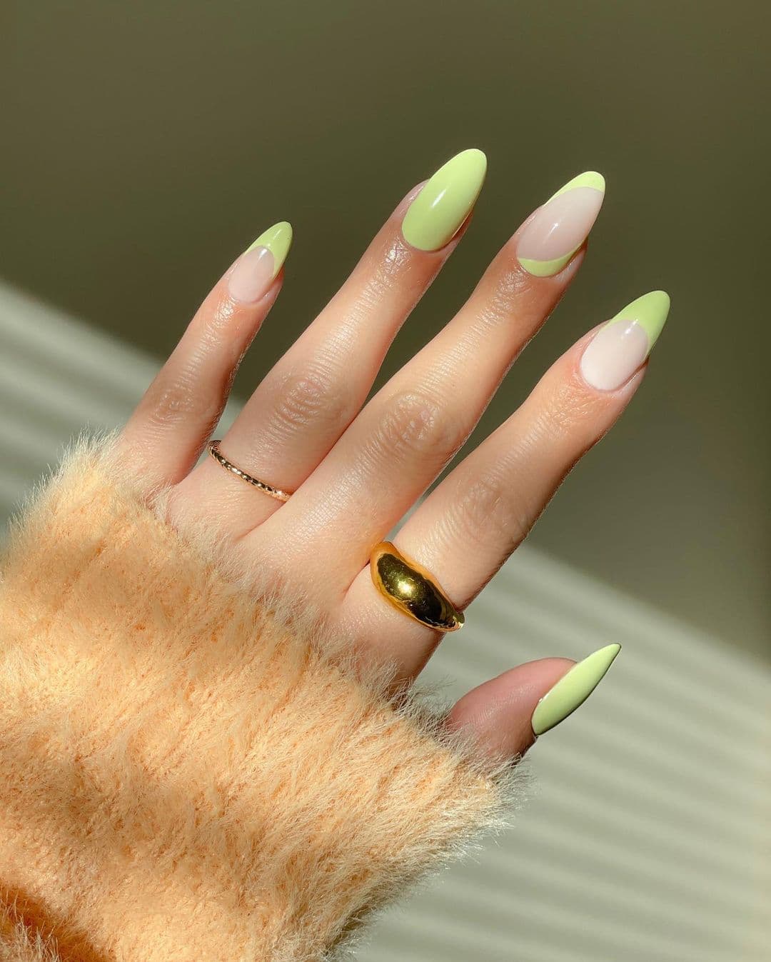 เล็บเจลสีเขียว