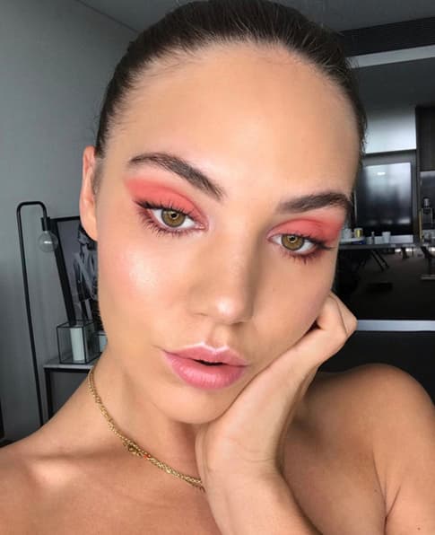 แต่งหน้าไปทะเล