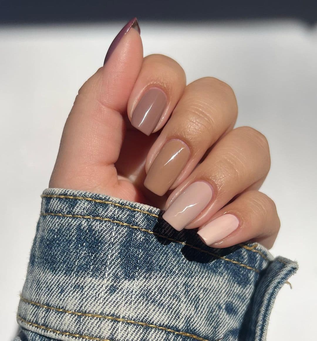 เล็บสีนู้ด