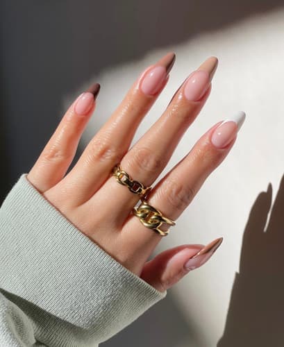 เล็บทรงอัลมอนด์