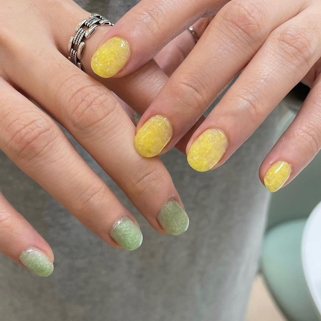 เล็บเจลสีเขียว