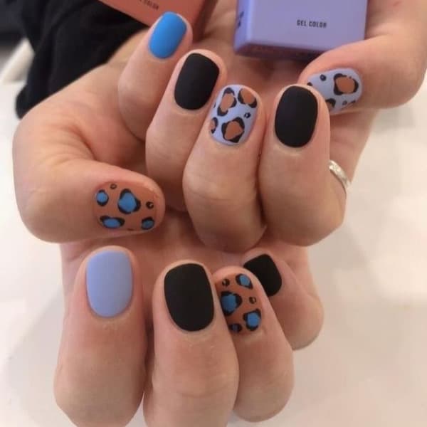 เล็บลายเสือ