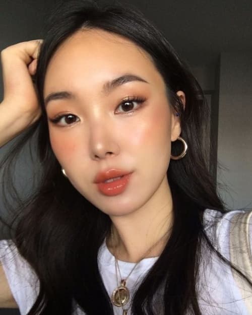 แต่งหน้าโทนสีน้ำตาล