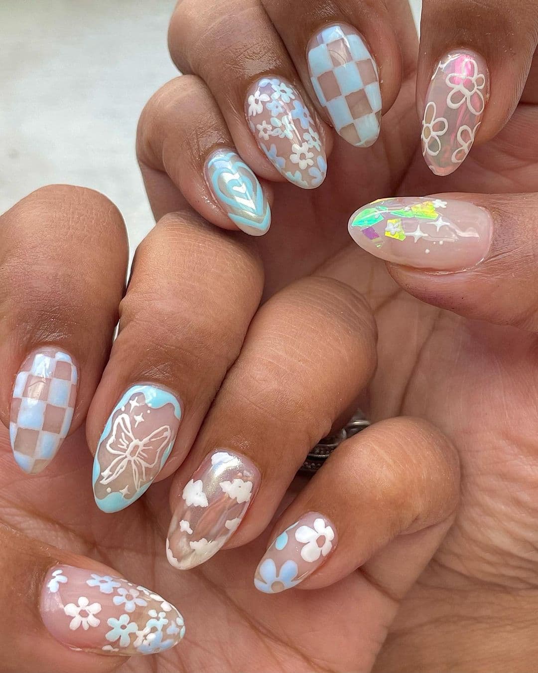 เล็บลายตาราง