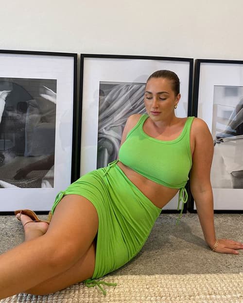 แต่งตัวสาวอวบ